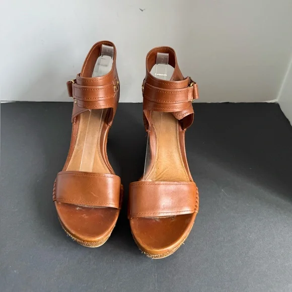 UGG ‘Maryanne’ Wedge Sandal. Size 9.5 - Picture 4 of 14
